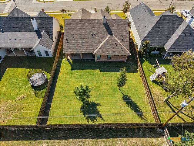 10317 Fallen Leaf Drive, Waco, TX 76712