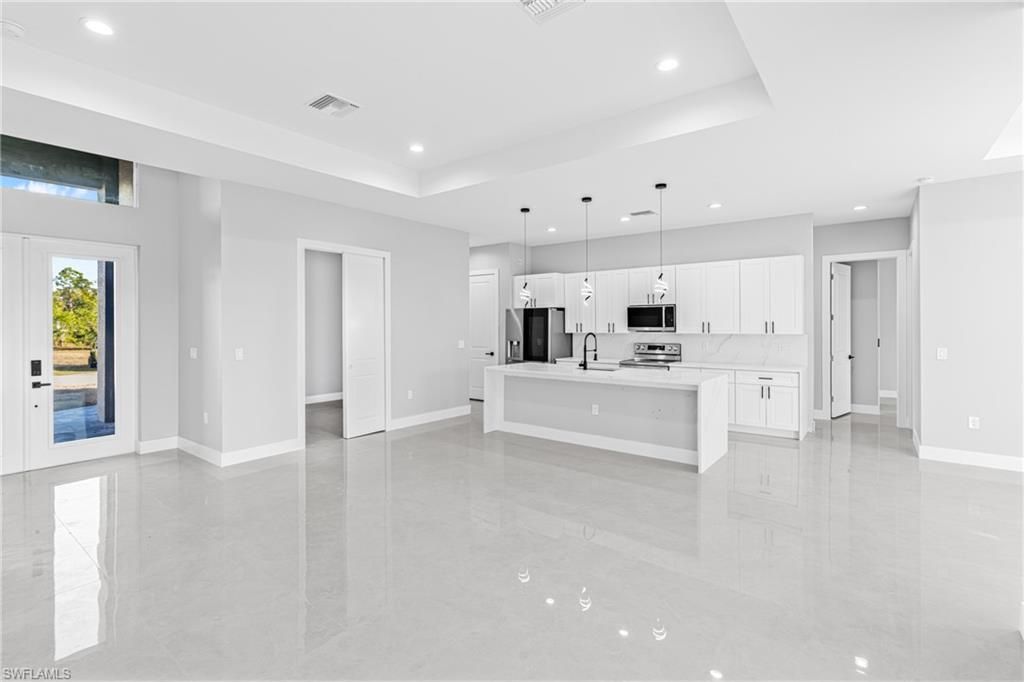 Image 7 of property listing at 2830 NW 41st AVE, Cape Coral, FL 33993