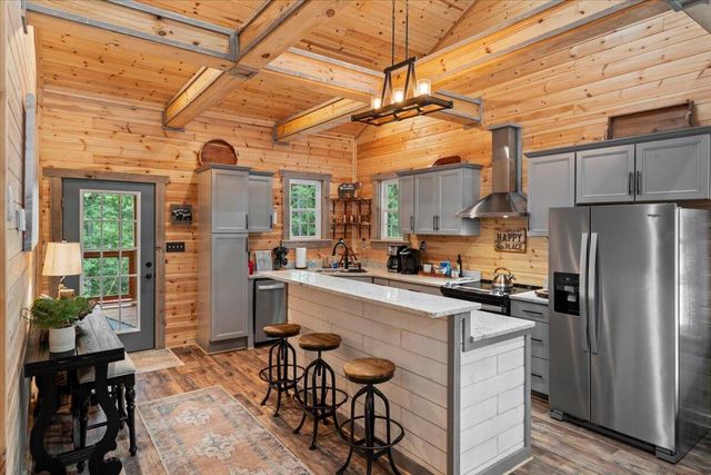 259 Heavenly Lane, Frenchburg, KY 40322
