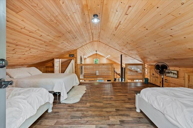 259 Heavenly Lane, Frenchburg, KY 40322