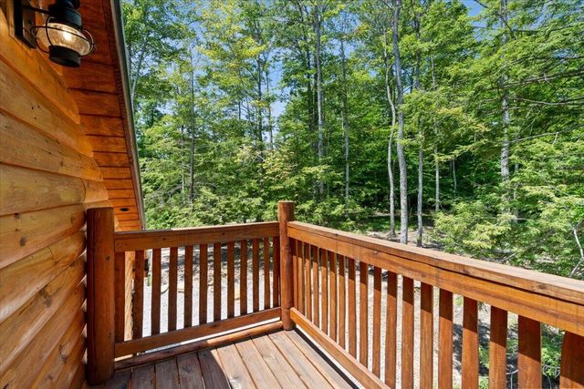 259 Heavenly Lane, Frenchburg, KY 40322