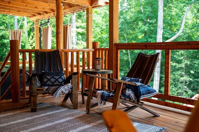 259 Heavenly Lane, Frenchburg, KY 40322