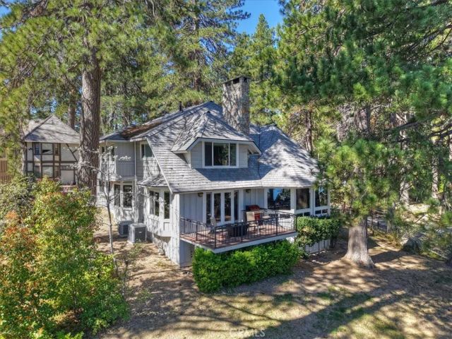 28065 Peninsula North, Lake Arrowhead, CA 92352