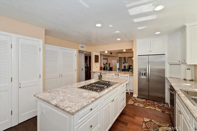 28065 Peninsula North, Lake Arrowhead, CA 92352