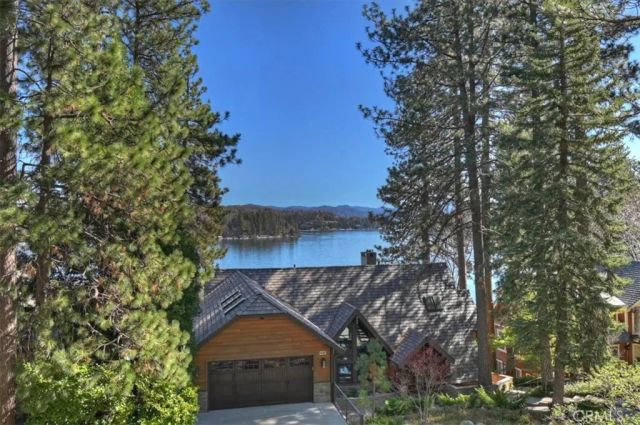 28065 Peninsula North, Lake Arrowhead, CA 92352
