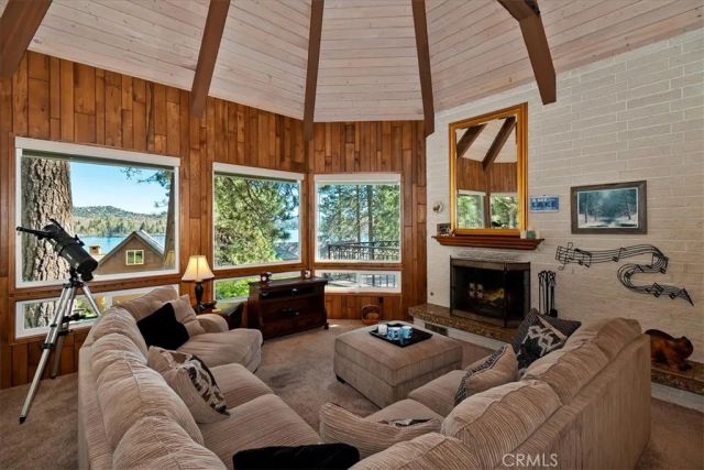 28065 Peninsula North, Lake Arrowhead, CA 92352