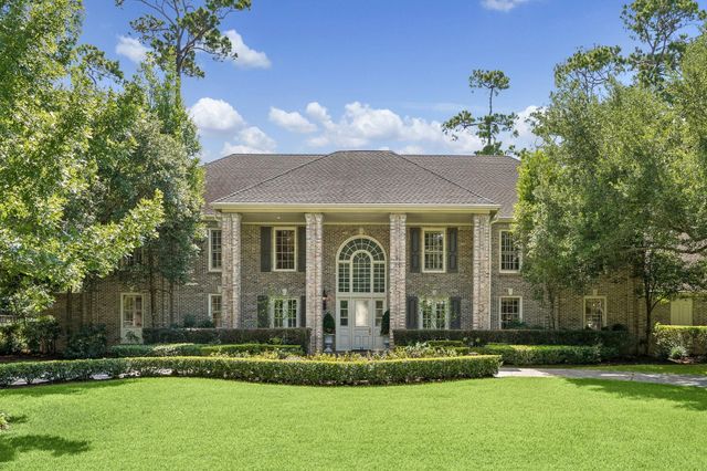 10 Stillforest Street, Piney Point Village, TX 77024