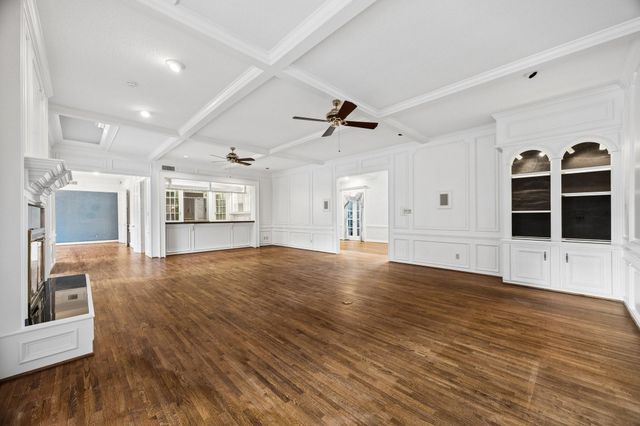 10 Stillforest Street, Piney Point Village, TX 77024