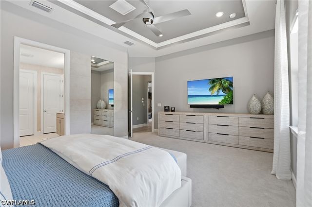 8876 Spotted Towhee DR, Naples, FL 34120