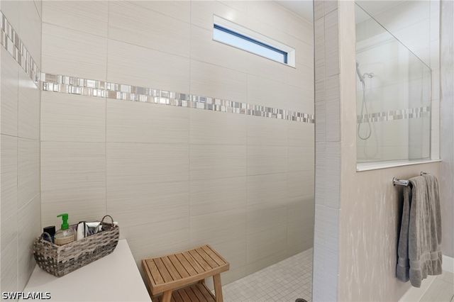 8876 Spotted Towhee DR, Naples, FL 34120