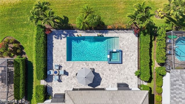 8876 Spotted Towhee DR, Naples, FL 34120