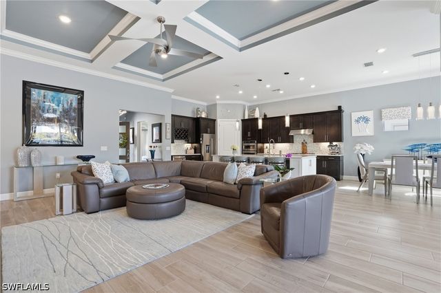 8876 Spotted Towhee DR, Naples, FL 34120