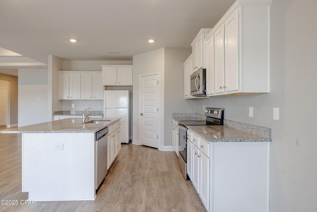 468 Eagle Lake Way, Panama City, FL 32404