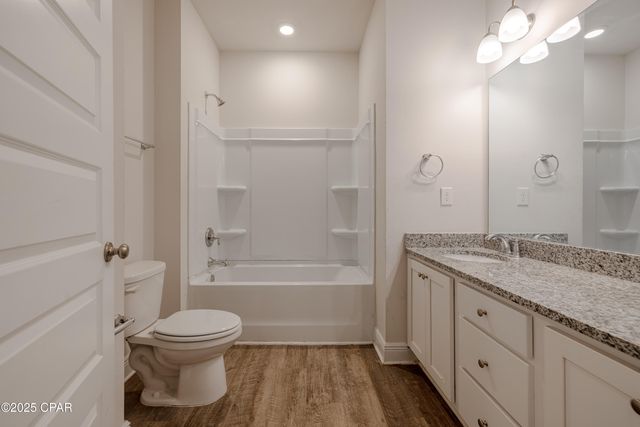 468 Eagle Lake Way, Panama City, FL 32404