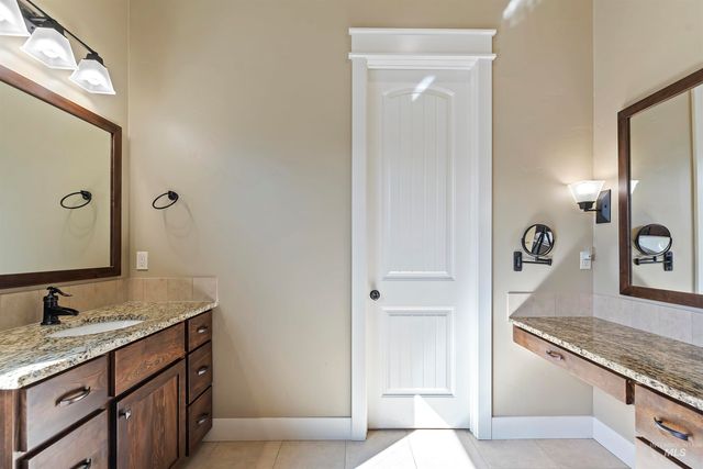 24710 Blessinger, Star, ID 83669