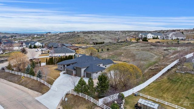 24710 Blessinger, Star, ID 83669