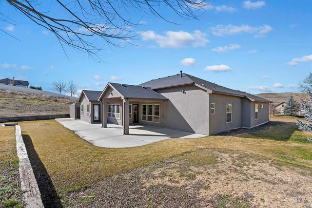 24710 Blessinger, Star, ID 83669