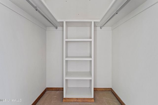 987 Bluff Ridge, Biloxi, MS 39532