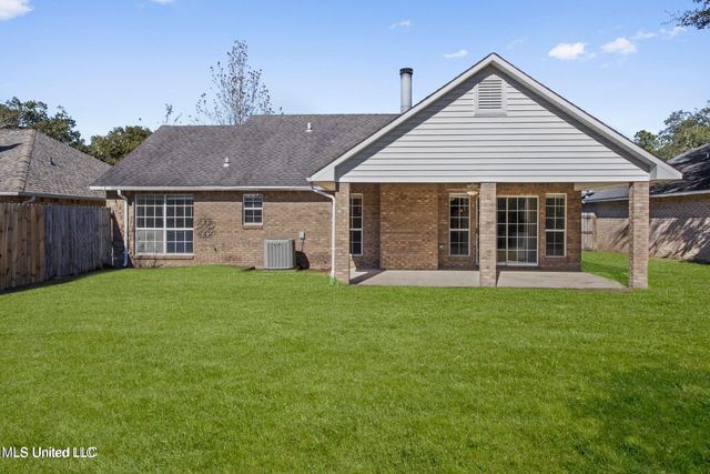 987 Bluff Ridge, Biloxi, MS 39532