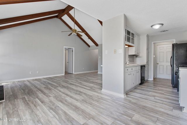 987 Bluff Ridge, Biloxi, MS 39532