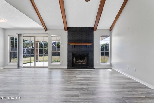 987 Bluff Ridge, Biloxi, MS 39532