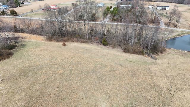 138 Belcher Hollow Rd, Cottontown, TN 37048