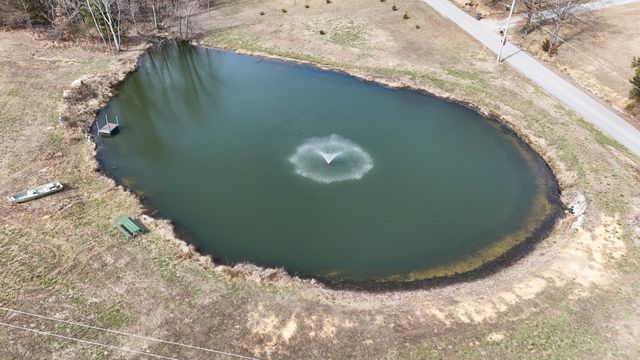 138 Belcher Hollow Rd, Cottontown, TN 37048