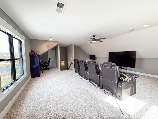 138 Belcher Hollow Rd, Cottontown, TN 37048