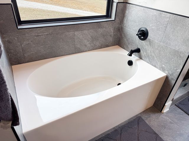 138 Belcher Hollow Rd, Cottontown, TN 37048