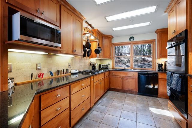 316 Tea Berry Lane, Big Canoe, GA 30143