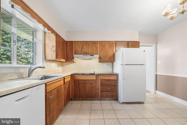 1806 LANSING CT, Mclean, VA 22101