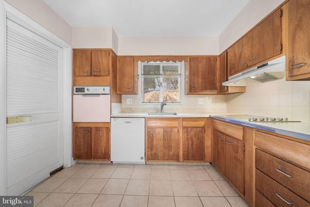 1806 LANSING CT, Mclean, VA 22101