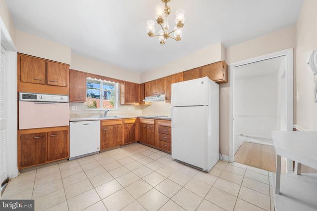 1806 LANSING CT, Mclean, VA 22101