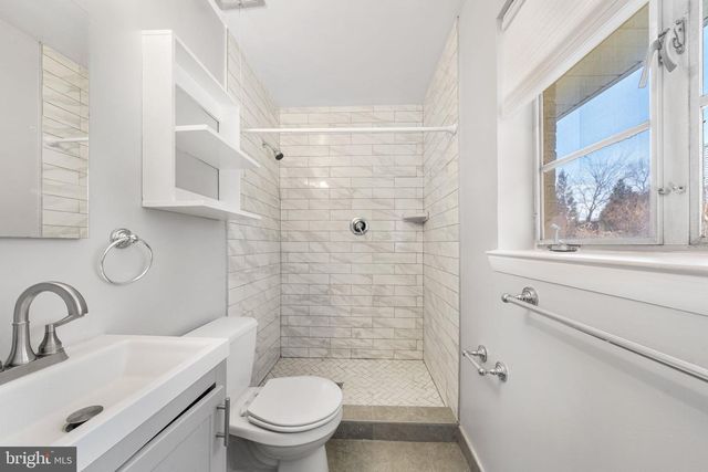 1806 LANSING CT, Mclean, VA 22101