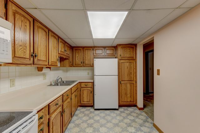 8831 Harrison Avenue 304, Munster, IN 46321