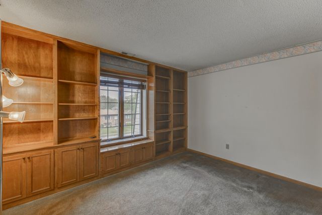 8831 Harrison Avenue 304, Munster, IN 46321