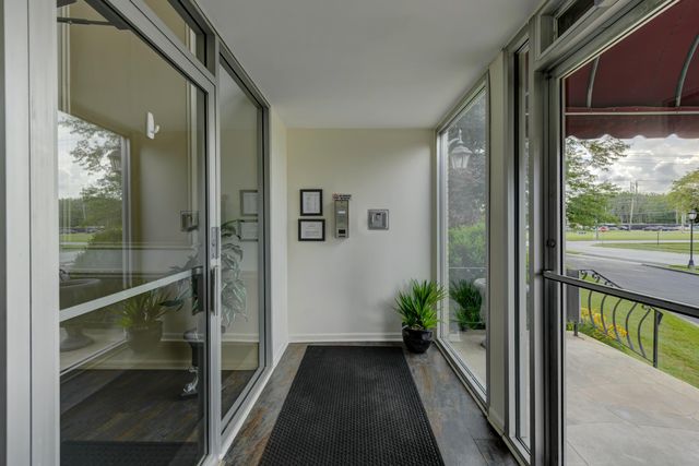 8831 Harrison Avenue 304, Munster, IN 46321