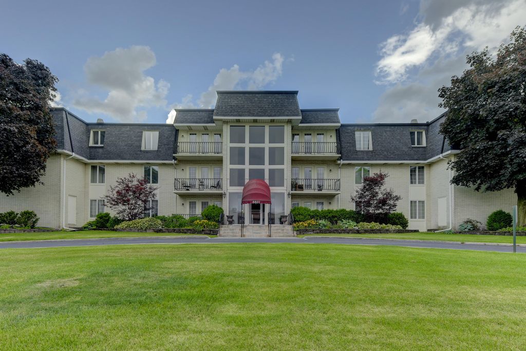 8831 Harrison Avenue 304, Munster, IN 46321