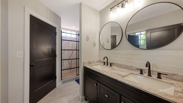 5655 BENTGRASS DRIVE 9-116, Sarasota, FL 34235