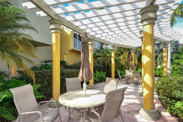 5655 BENTGRASS DRIVE 9-116, Sarasota, FL 34235