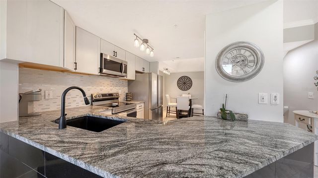 5655 BENTGRASS DRIVE 9-116, Sarasota, FL 34235