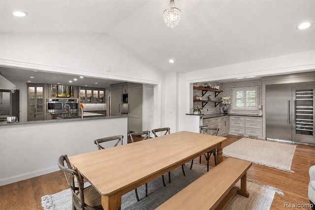 232 Guilford Road, Bloomfield Hills, MI 48304