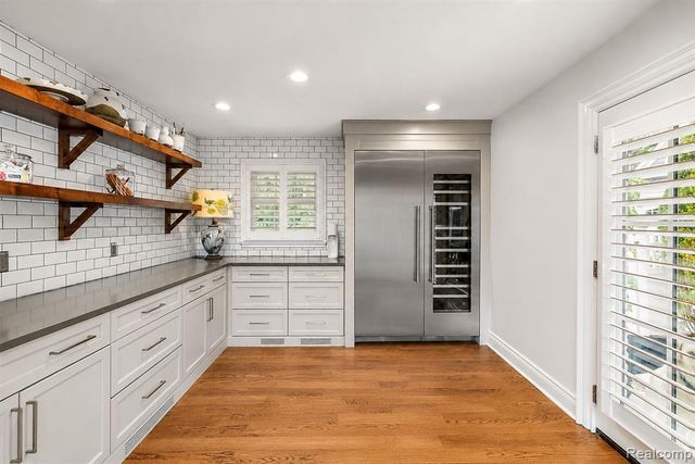 232 Guilford Road, Bloomfield Hills, MI 48304