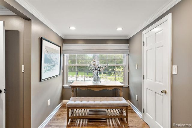 232 Guilford Road, Bloomfield Hills, MI 48304