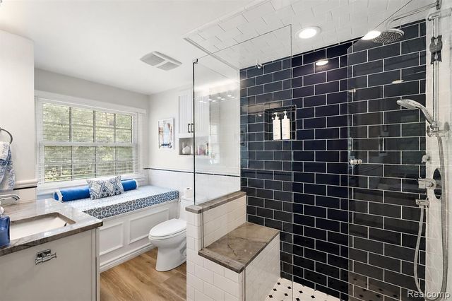 232 Guilford Road, Bloomfield Hills, MI 48304