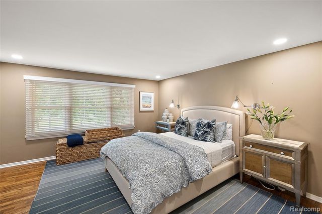 232 Guilford Road, Bloomfield Hills, MI 48304