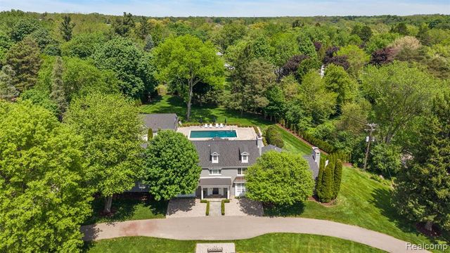 232 Guilford Road, Bloomfield Hills, MI 48304
