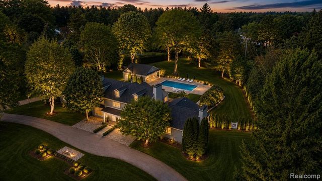 232 Guilford Road, Bloomfield Hills, MI 48304