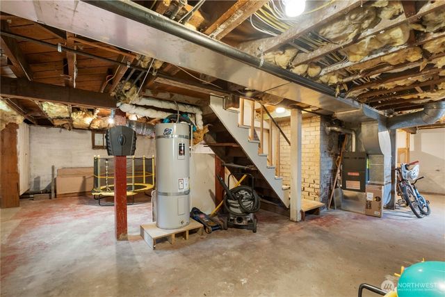 1730 Hillcrest Avenue, Enumclaw, WA 98022