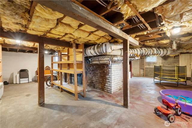 1730 Hillcrest Avenue, Enumclaw, WA 98022